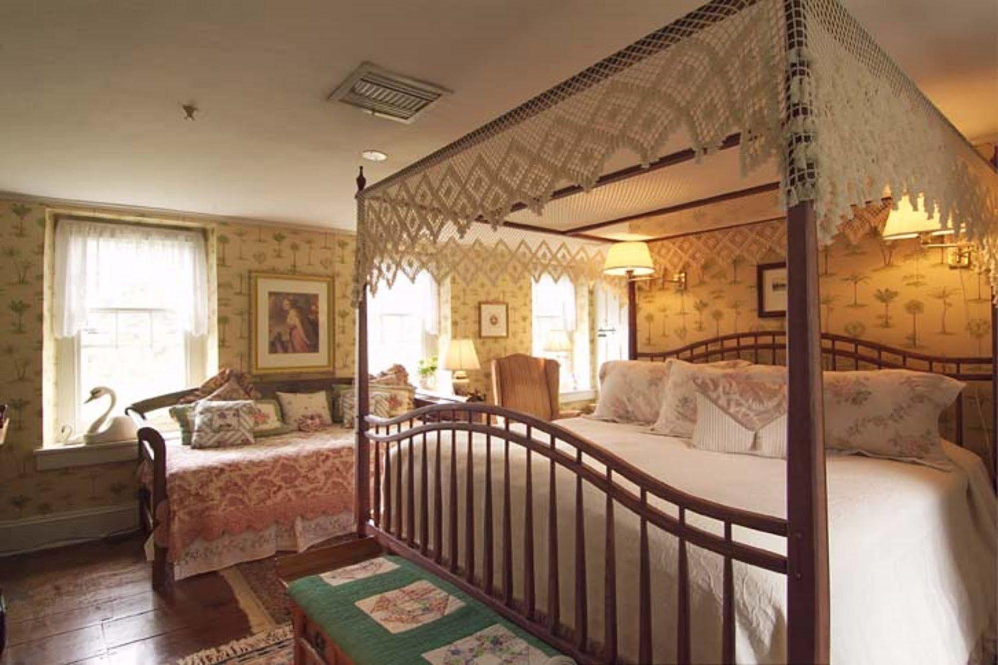 Bed and Breakfast Wild Wisteria Chadds Ford Экстерьер фото