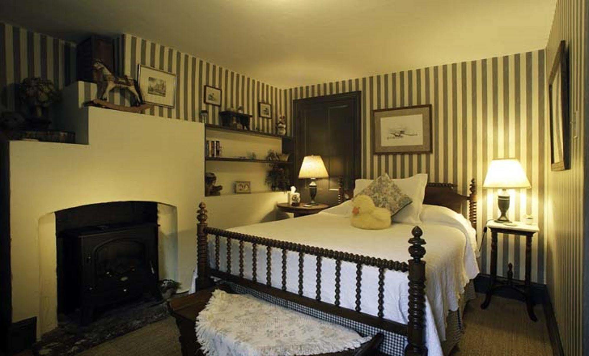 Bed and Breakfast Wild Wisteria Chadds Ford Экстерьер фото